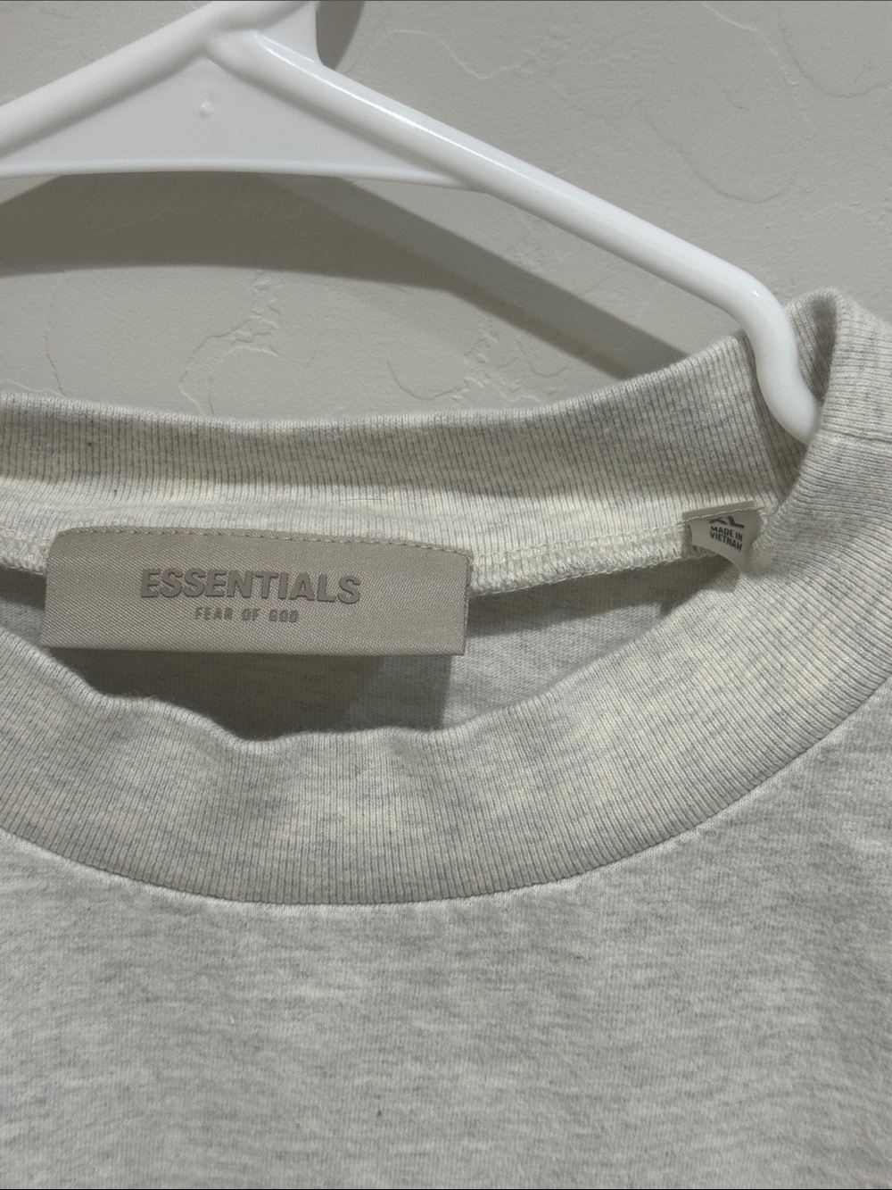 Essentials Tee - Picture 4 of 7